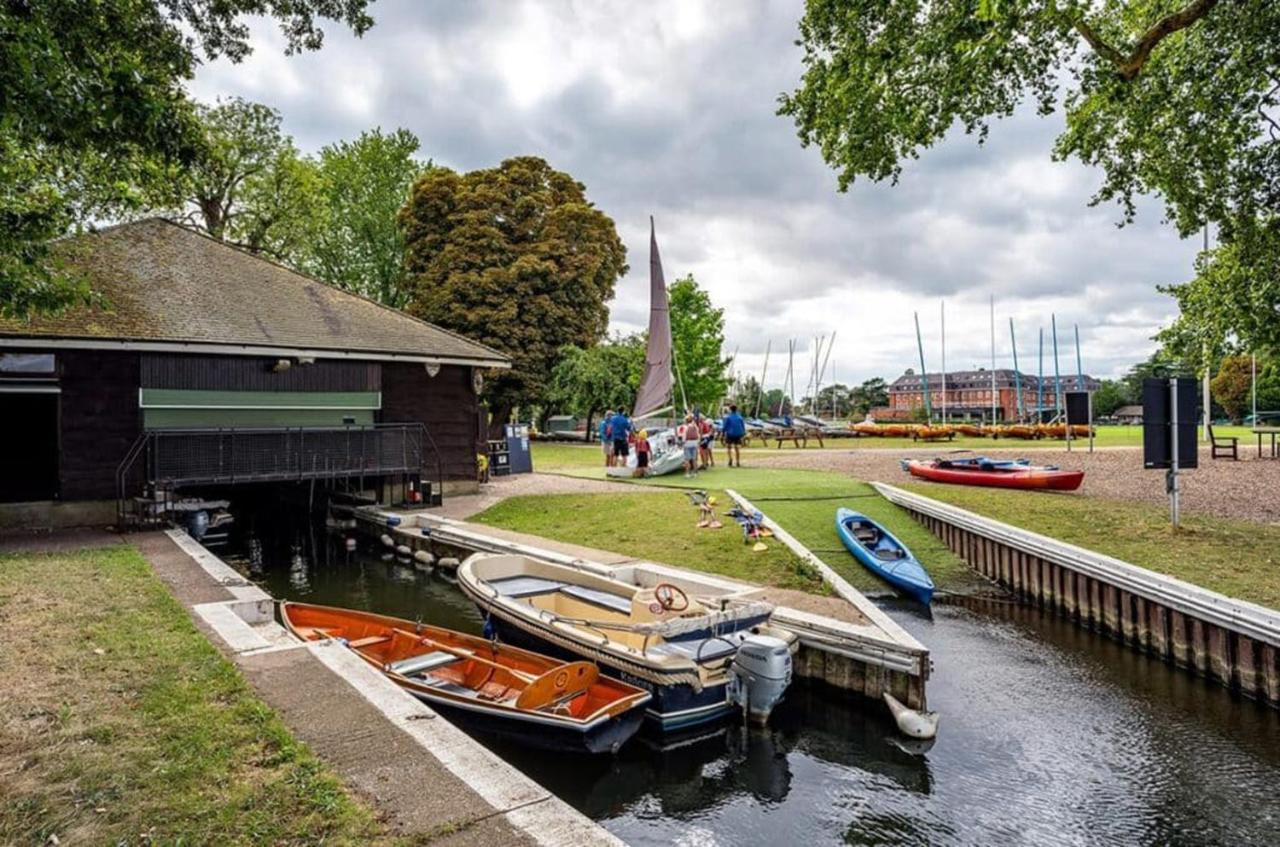 The Lensbury Resort Teddington Luaran gambar